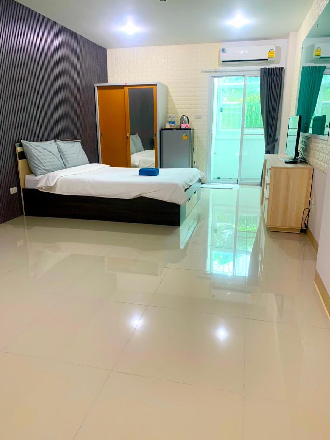 แอท อีส เรสซิเดนซ์ สุวรรรณภูมิ Hotel บางพลี ภายนอก รูปภาพ