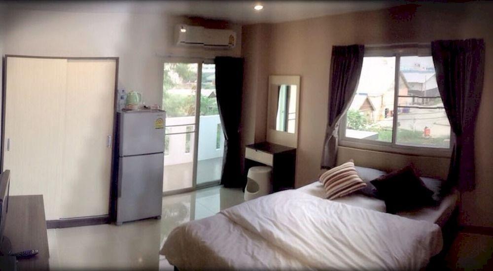 แอท อีส เรสซิเดนซ์ สุวรรรณภูมิ Hotel บางพลี ภายนอก รูปภาพ