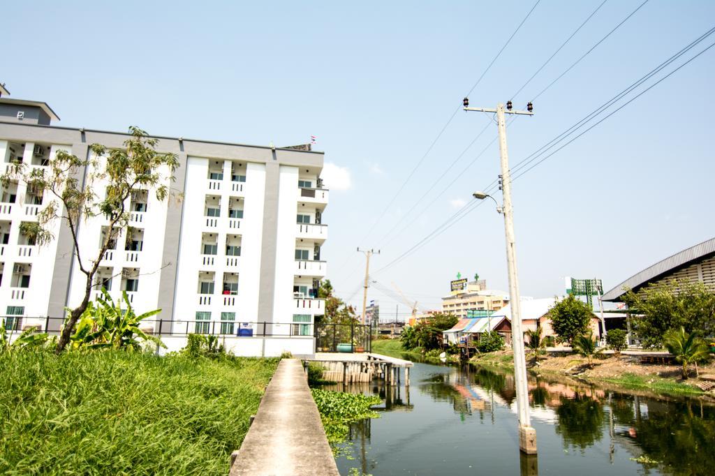แอท อีส เรสซิเดนซ์ สุวรรรณภูมิ Hotel บางพลี ภายนอก รูปภาพ
