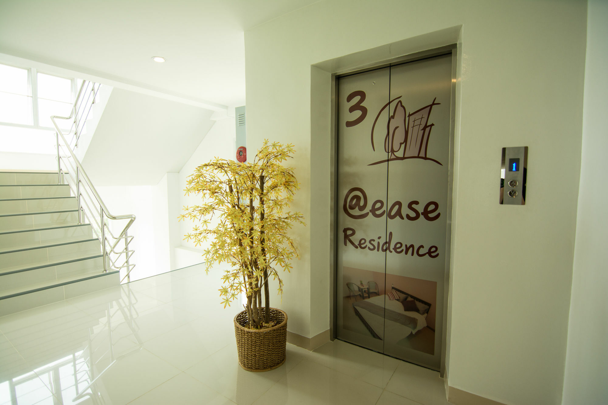 แอท อีส เรสซิเดนซ์ สุวรรรณภูมิ Hotel บางพลี ภายนอก รูปภาพ